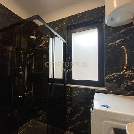 Chiara's Luxury Apartment Tirana